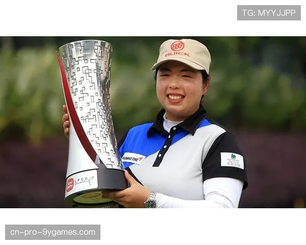 冯珊珊用一年时间减重70斤，如何做到不难？，冯珊珊体重